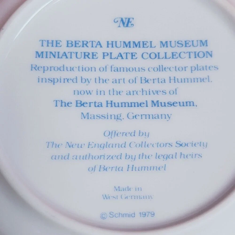 Schmid Berta Hummel Museum Miniature Plate Collection 1979
